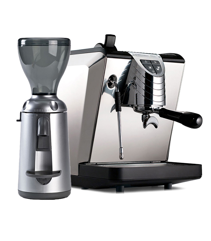 Nuova Simonelli Oscar 22 Nera Versione Serbatoio & Nuova Simonelli Grinta Argento